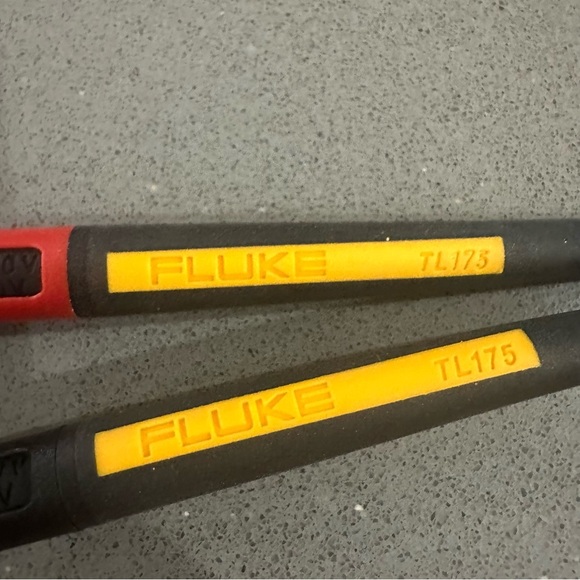 Fluke TL175 TwistGuard Test Leads – Used, Genuine, CAT III 1000V - Picture 3 of 8